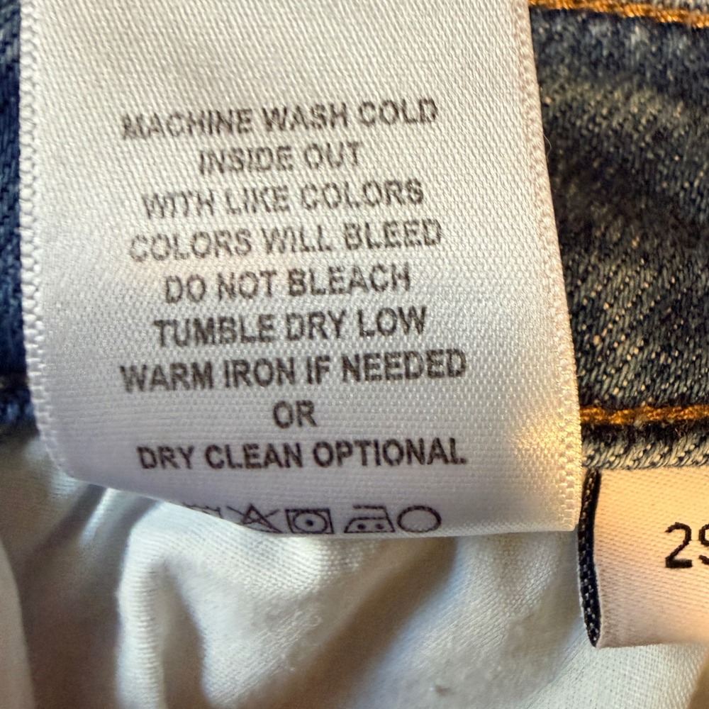 NEW VERVET Size 29 Melissa Mid-Rise Straight Leg Jeans Light Wash Raw Hem - Picture 6 of 10